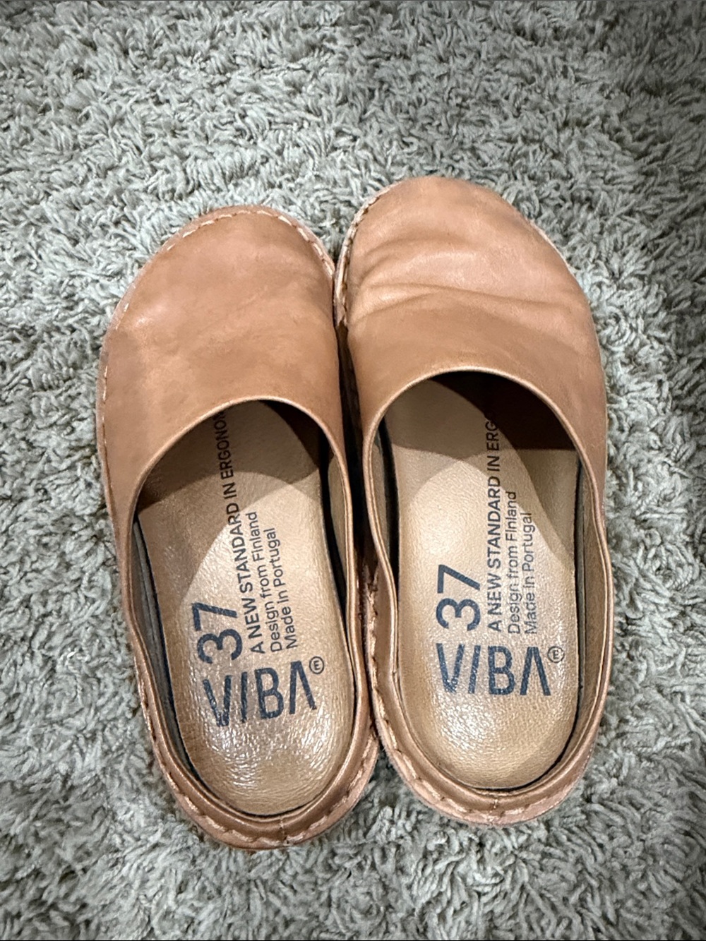 Vibae Women's Tan Leather Slip-On Flats